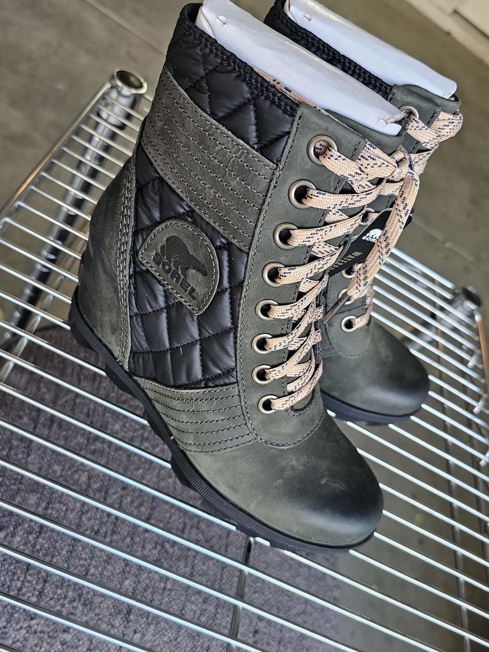NWT! Sorel Olive and Pink Lace-Up Quilted Wedge Boots